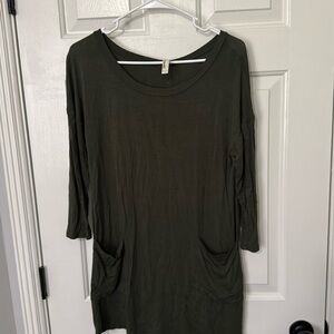 Emerald Women’s Dress With Decorative Button Back - Size Small